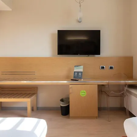 Hotiday Navigli Hotel